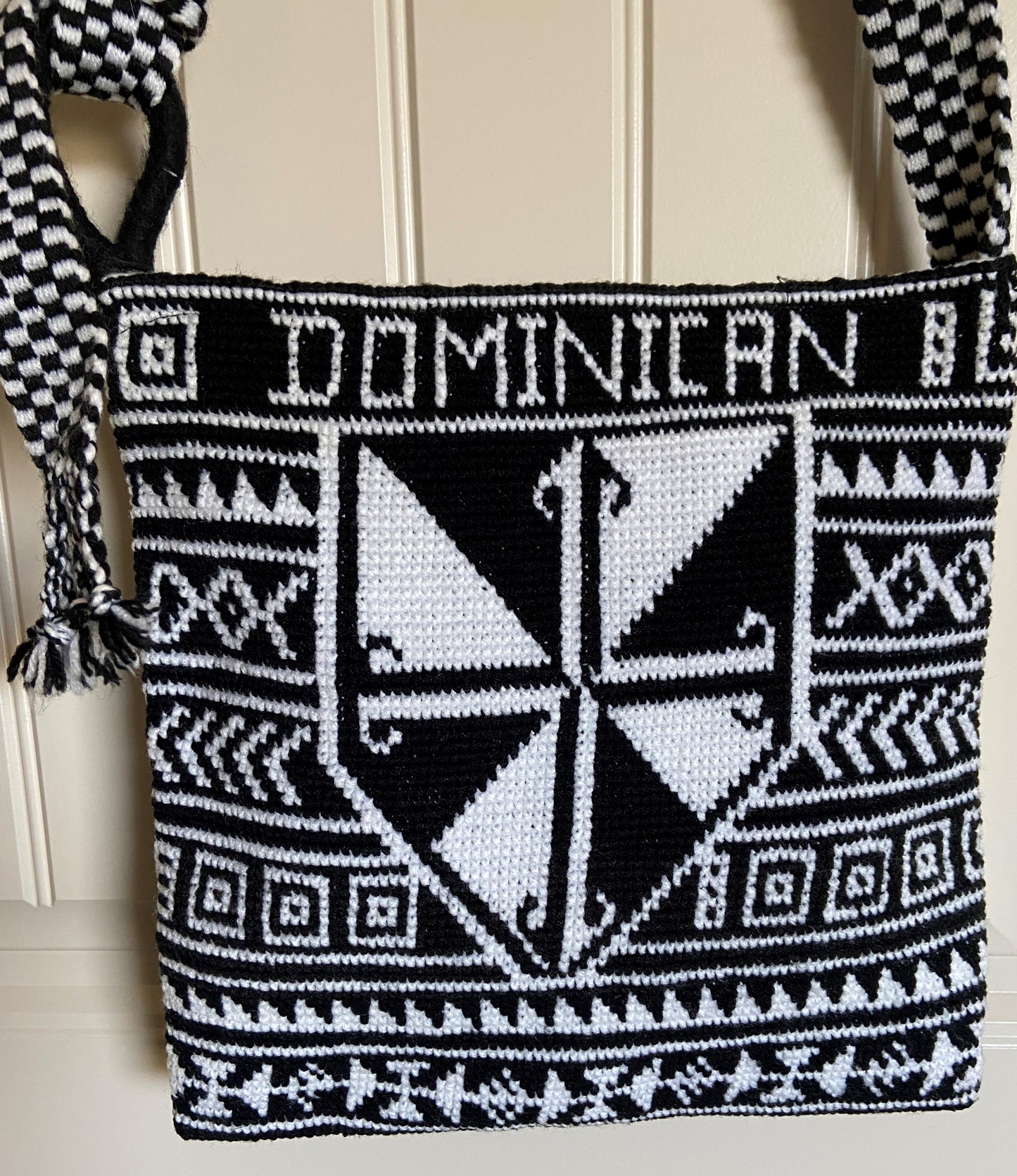 Bag: Black/White Satchel Woven